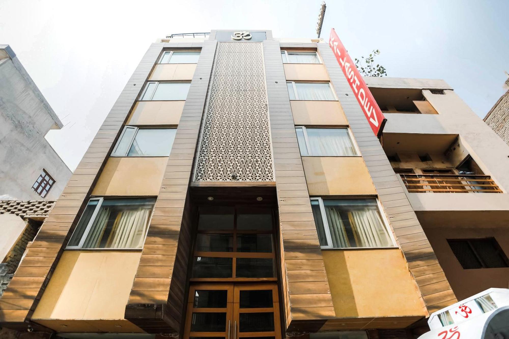 Collection O The Kailash Dev Hotel New Delhi Buitenkant foto